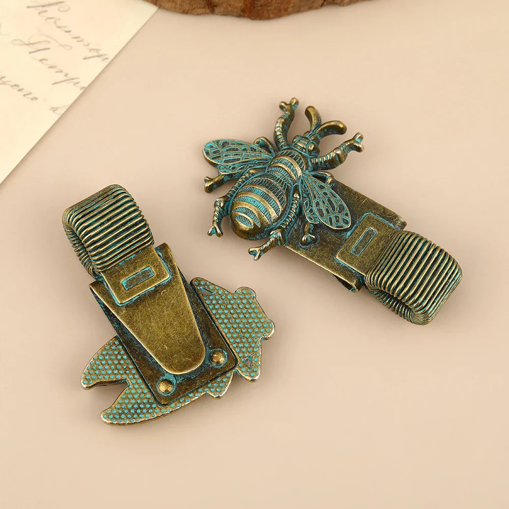 Elegant Vintage Pen Clip