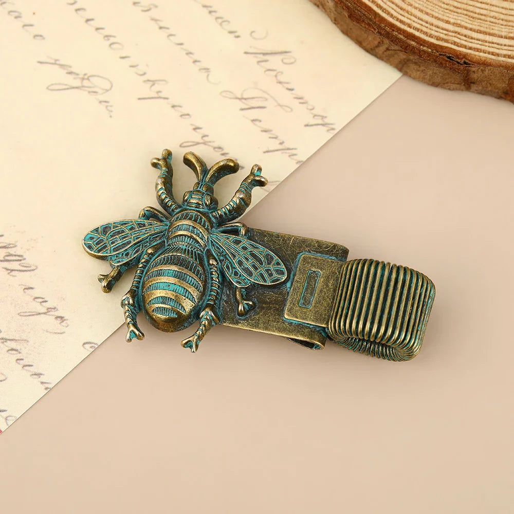 Elegant Vintage Pen Clip